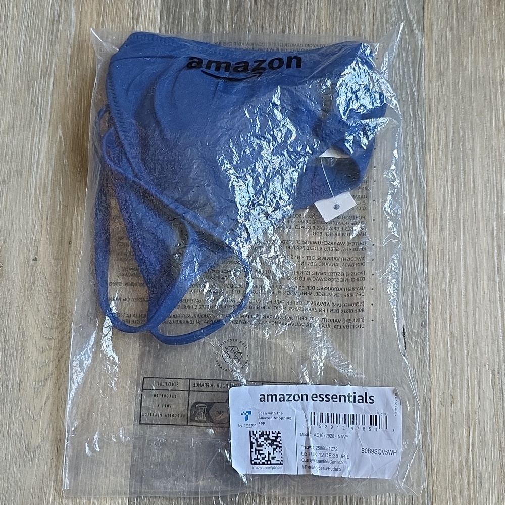 Amazon Essentials Triangle Bikini Top - Picture 2 of 15